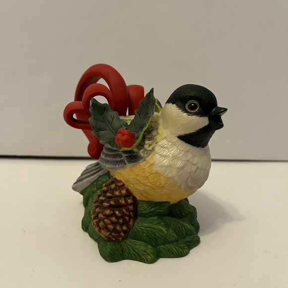 Other - NWT-Lenox Winter Greetings Chickadee Creamer